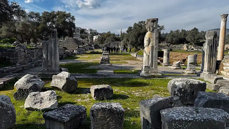 Vali Akbıyık Milas'ın Antik Kentlerinde İncelemelerde Bulundu