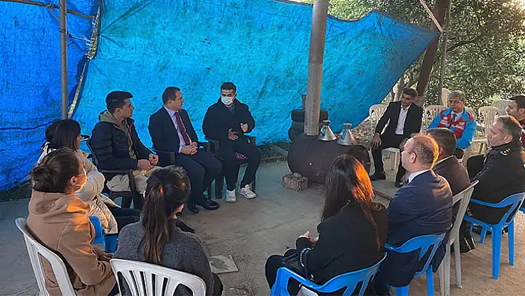 Vali Akbıyık Yaralı Üsteğmen'i Ziyaret Etti