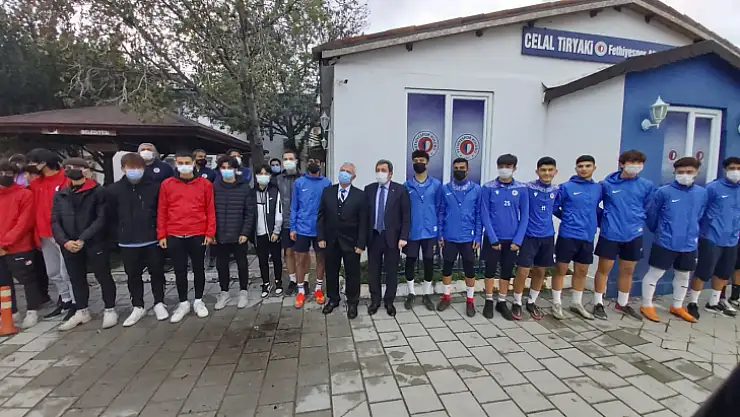 Vali'den  Fethiyespor'a Ziyaret