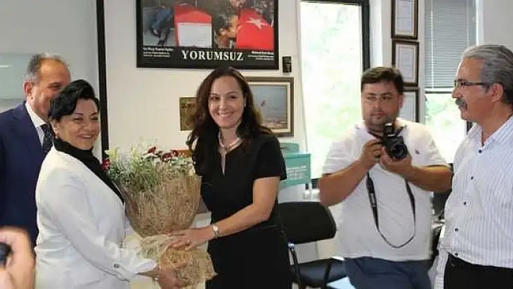 VALİ   ESENGÜL CİVELEK  FETHİYE  BELEDİYESİNİ  ZİYARET  ETTİ…