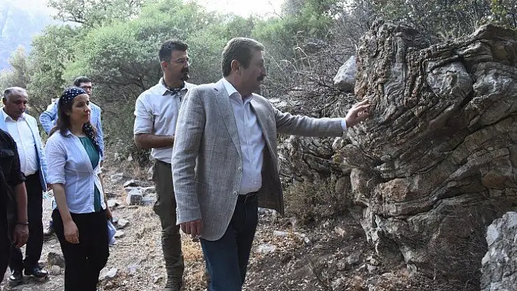 Vali Orhan Tavlı, Amos Antik Kentinde İncelemelerde Bulundu