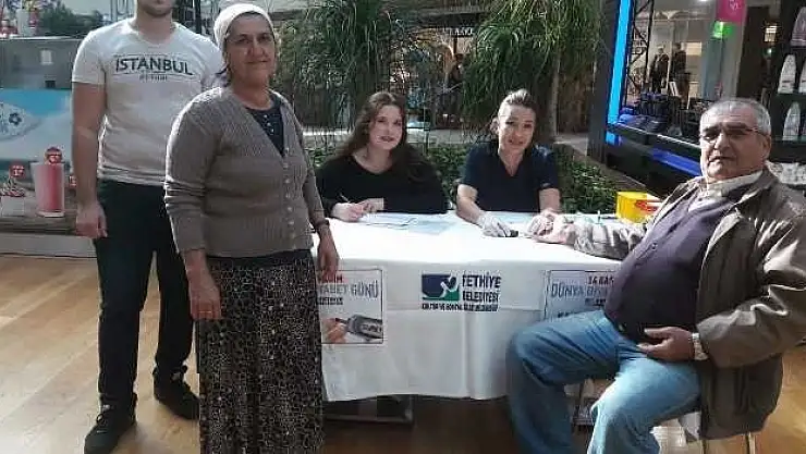 Vatandaşlara ücretsiz şeker ölçümü yapıldı.