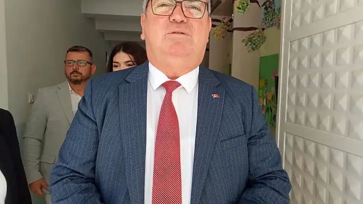 Vekil adayı Demir Ailesiyle  Oyunu Kullandı