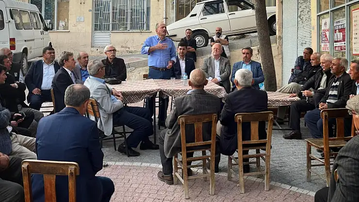 Vekil adayı Saatcı halkın sorunlarını dinliyor 