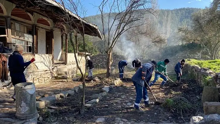 YAŞAYAN TARİH KENTİ STRATONİKEİA'DA KAZI ÇALIŞMALARI MUĞLA VALİLİĞİ'NİN DESTEĞİYLE DEVAM EDİYOR