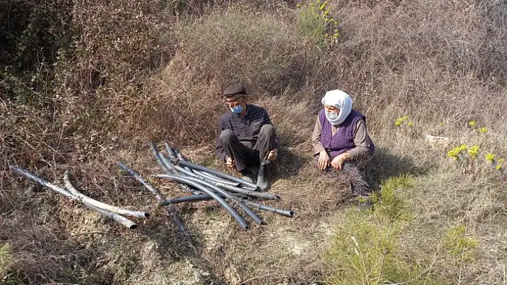 Yaşlı çifti mağdur ettiler 