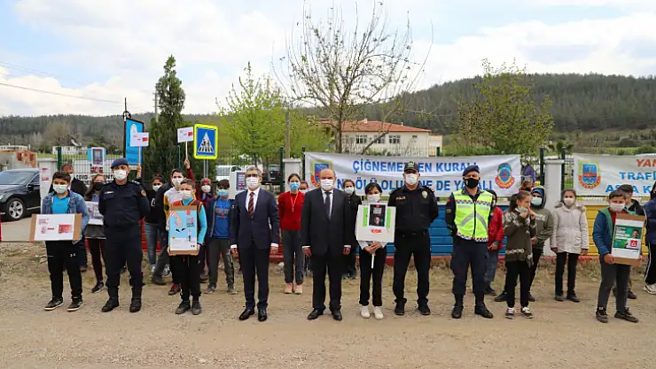 Yayalar Kırmızı Çizgimiz projesine Seydikemer de destek verdi