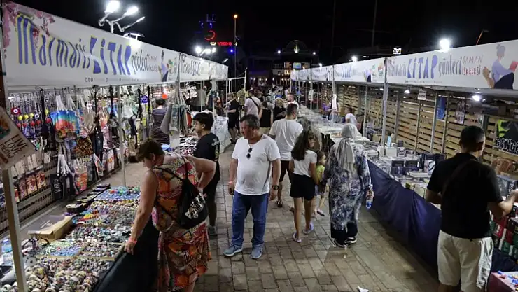 Yazarlar ve Okurlar Bir Araya Gelecek