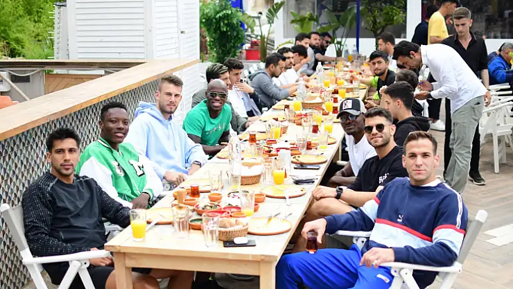 Yeşil Beyazlılar  Kahvaltı Organizasyonu Düzenledi