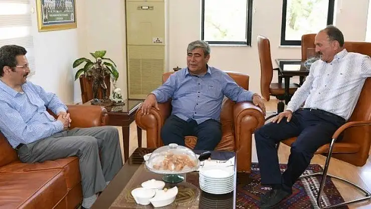 Yörük Ali Paşa ve Arslan Bulut, Başkan Saatcı'yı ziyaret etti.