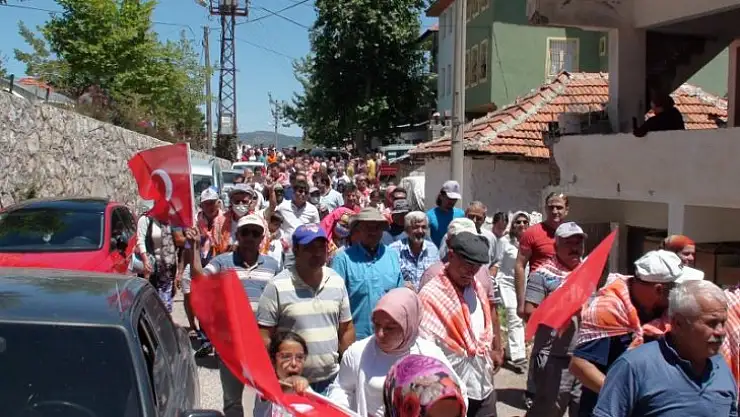 YÖRÜK ŞENLİĞİNE YOĞUN KATILIM