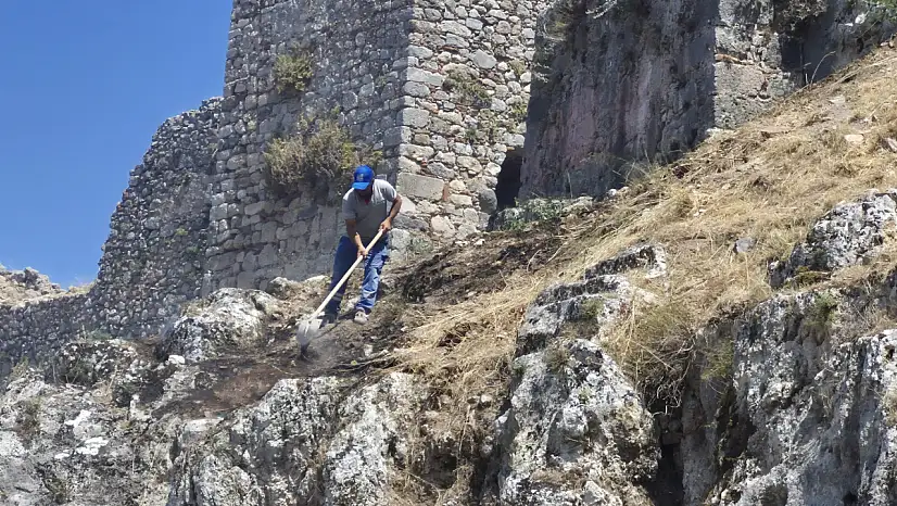 Amintas Kaya Mezarları'nda Ufak Çaplı Yangın