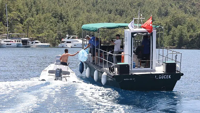 Atıklar Toplanıyor Denizler Korunuyor