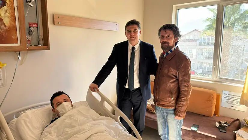 Başkan Karaca'dan, tribünden düşen Murat Bayat'a geçmiş olsun ziyareti