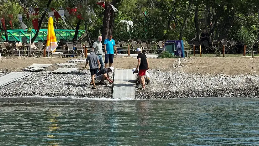 Fethiye Akmaz Plajı'nda Engelsiz Platform Yenilendi