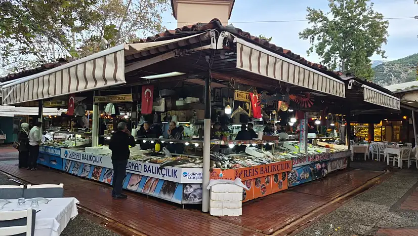 Fethiye Balık Hali'nde fiyatlar: En uygun balık istavrit ve lopa, en pahalı barbun