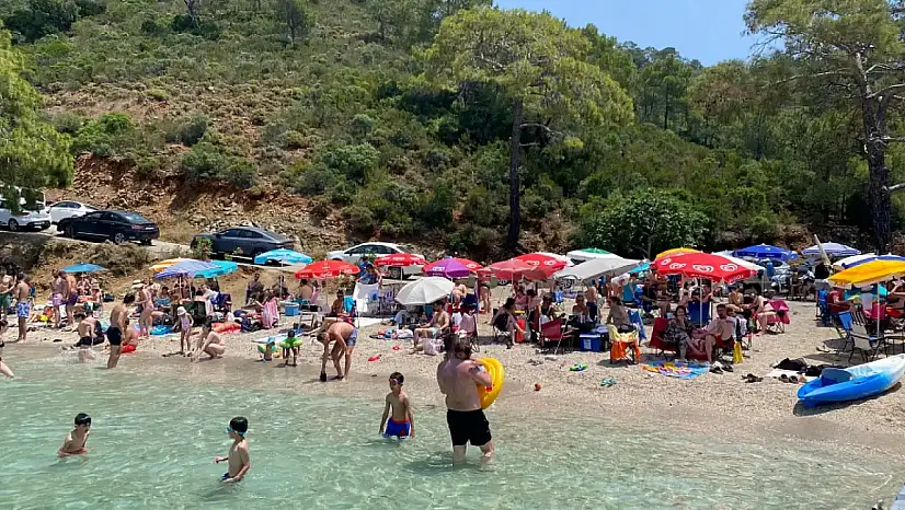 Fethiye Boncuklu Koyu, bayram tatilinde yoğun ilgi görüyor: 'Maldivler'e gerek yok!'