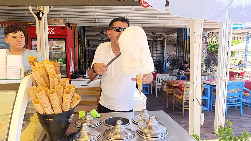 Fethiye Ölüdeniz'de Dondurma Satışları Azaldı