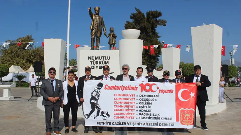 Ünal, 'Çocuklara ve Gençlere Armağan Edilmiştir'