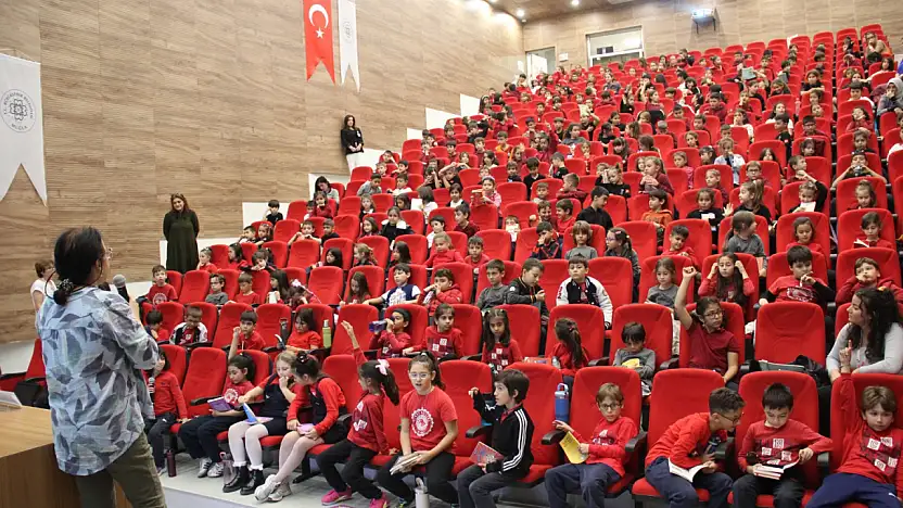 Büyükşehir,  Yazar Pelin Güneş'i Minik Okurlarla Buluşturdu