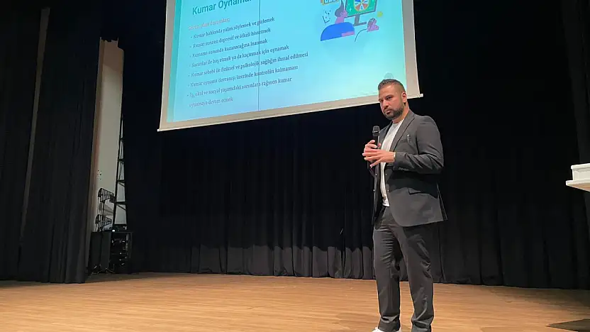 CHP Fethiye'den 'Bağımlılık Anlamak ve Önlemek' sunumu