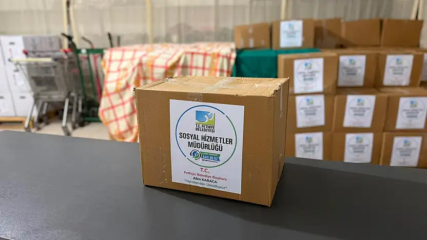 Ramazan kolileri Fethiye'de hanelere ulaştırılmaya başlandı