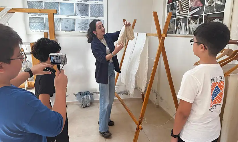 Dastar, Fethiyeli Öğrencilerin Dijital Dokunuşuyla Geleceğe Taşındı