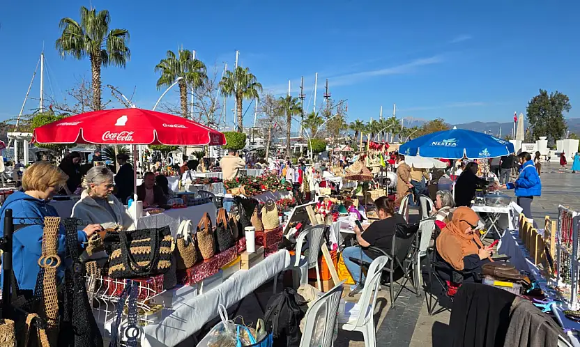 Fethiye'de 3 gün sürecek Yeni Yıl Pazarı açıldı