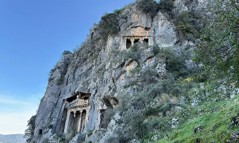 Fethiye'de Amintas Kaya Mezarları'nda kış sessizliği
