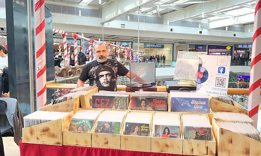 Fethiye'de plak tutkunlarına nostaljik buluşma