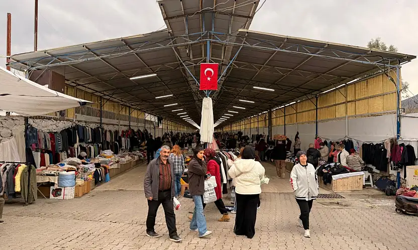 Fethiye Salı Pazarı'nda ayda bir 'İkinci El' alışverişi