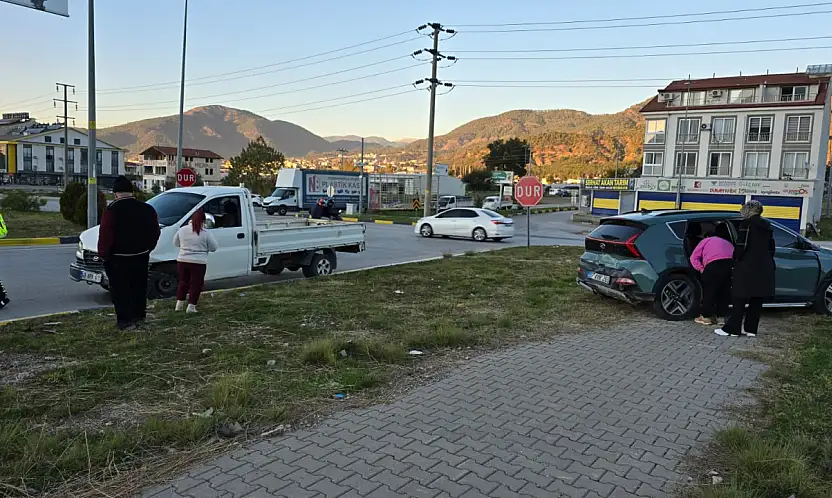 Karaçulha Mahallesi'nde Trafik Kazası Meydana Geldi