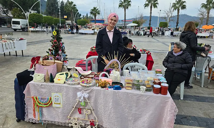 Yeni Yıl Pazarı'nda el emeği ürünler ilgi görüyor