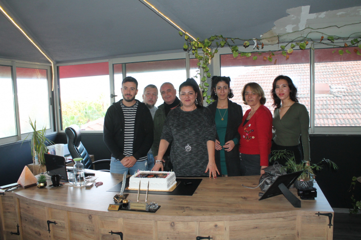 SELİN KÖKTENER'E SÜRPRİZ DOĞUM GÜNÜ