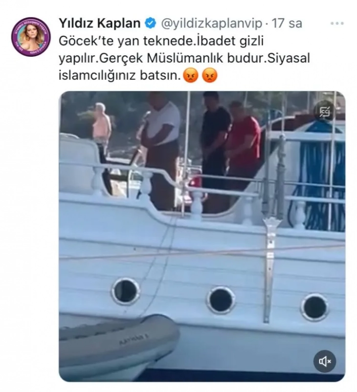 Yıldız Kaplan ibadet edenlere saldırdı