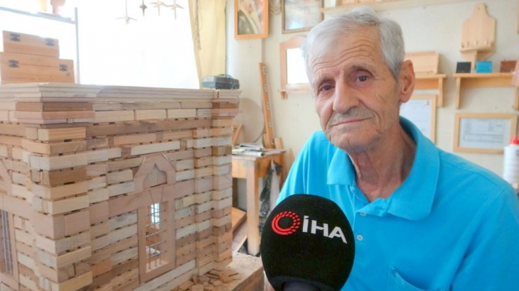 Muğla'nın tarihi simgesi şadırvan ve saatli kulenin maketini yapıyor