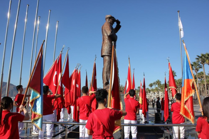 Atatürk'ün Marmaris'e gelişinin 89. yıldönümü törenle kutlandı