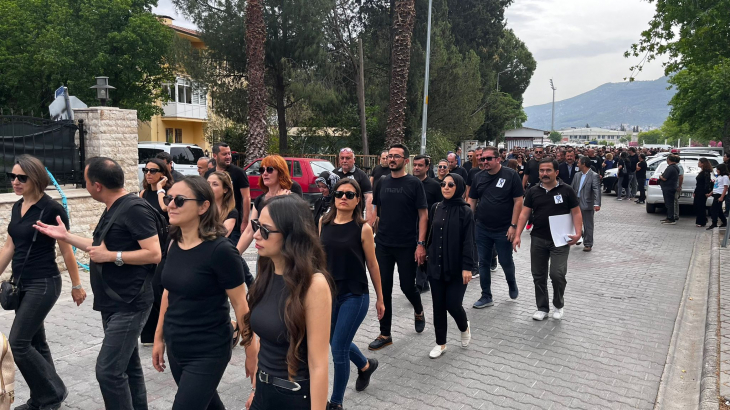 Fethiye'de öğretmenler iş bırakma eylemi yaptı